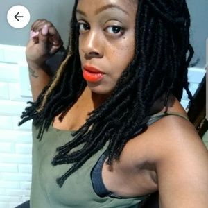 Meet your Posher, Lena